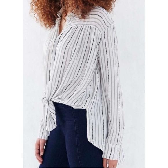 UO BDG Front Tie Button Down - Picture 2 of 2